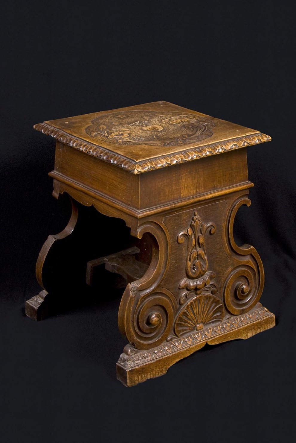 Sacro Cuore di Gesù (sgabello, serie) - bottega veneta (fine/ inizio secc. XIX/ XX)