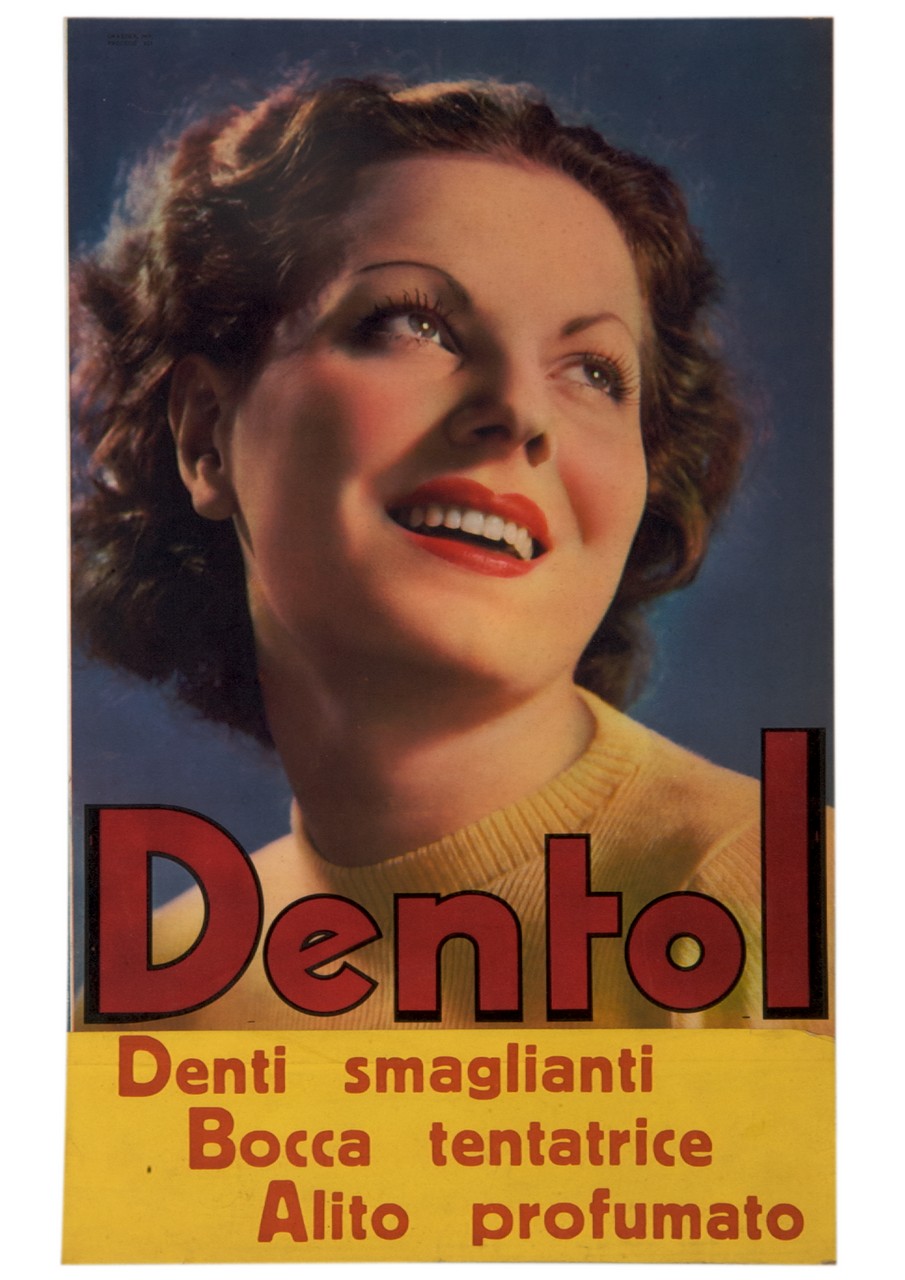 ritratto a mezzo busto di donna sorridente (locandina) - ambito italiano (sec. XX)