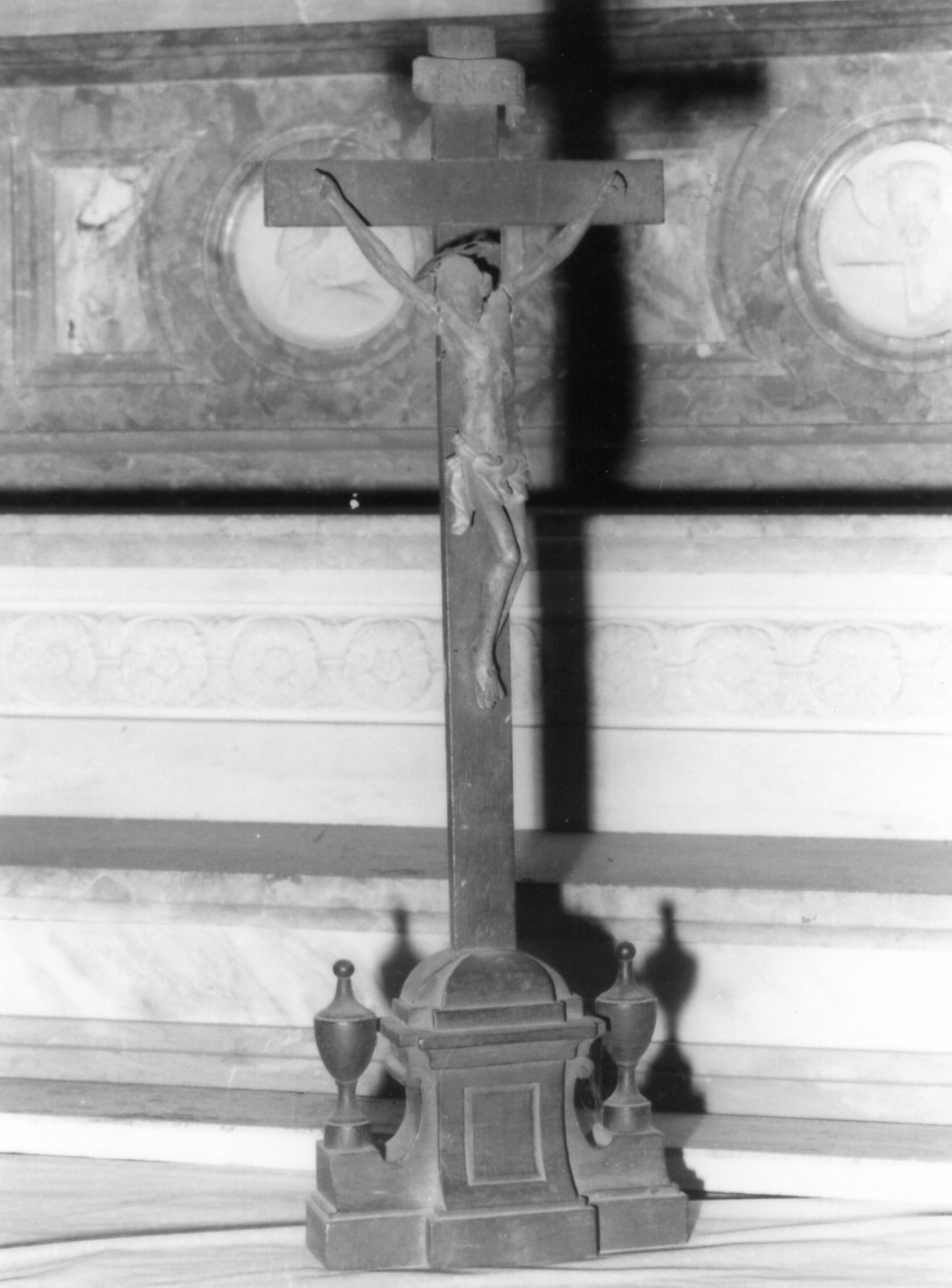 crocifisso stazionale - bottega emiliana (inizio sec. XVIII)