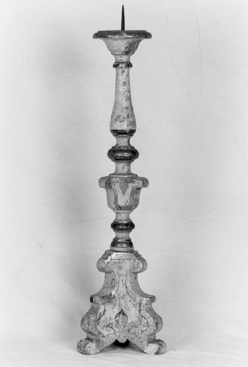 candeliere d'altare, serie - manifattura emiliana (ultimo quarto sec. XVIII)