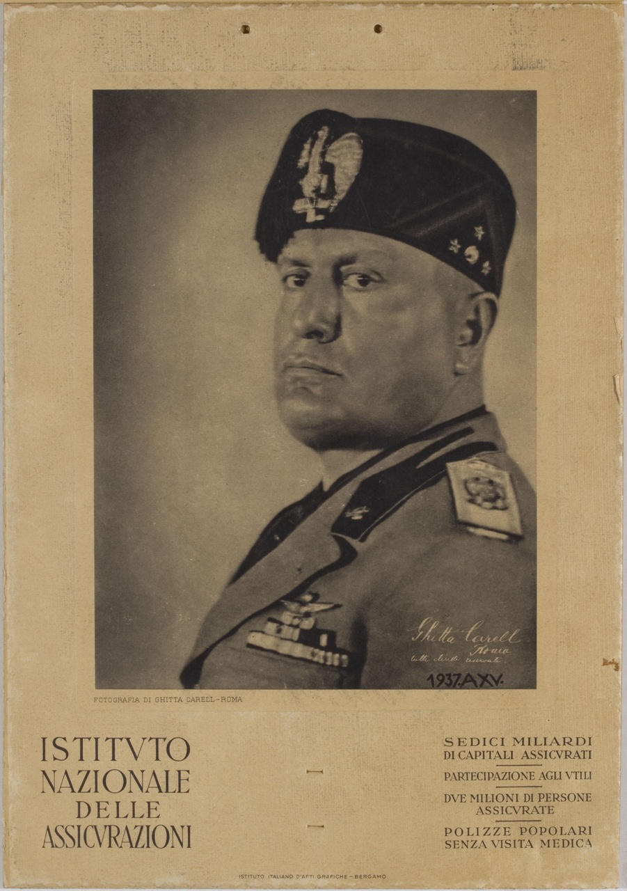 ritratto a mezzo busto di Benito Mussolini (calendario) di Carell Ghitta (sec. XX)