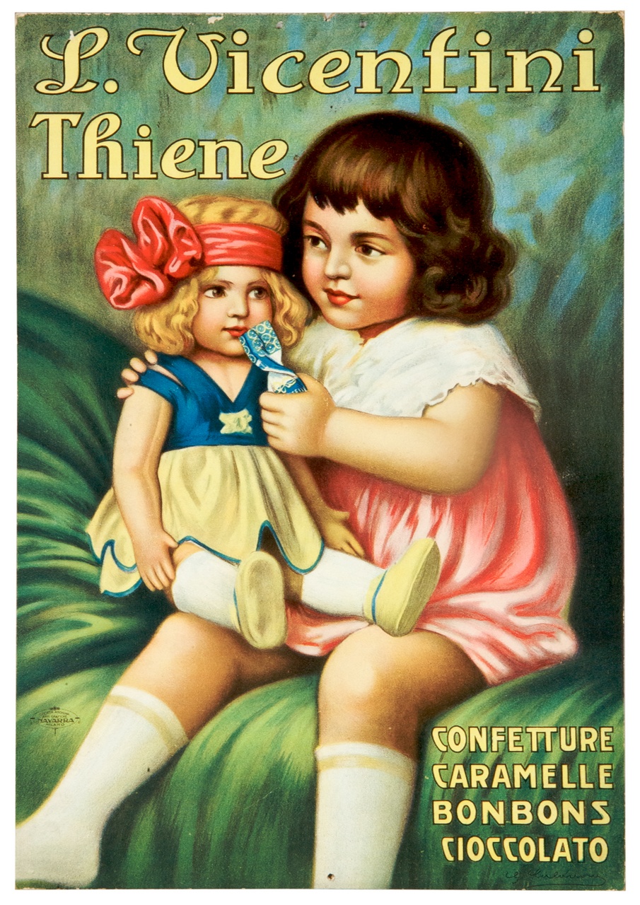 bambina avvicina una caramella alla bocca di una bambola (locandina) di Caldana Giovanni (sec. XX)