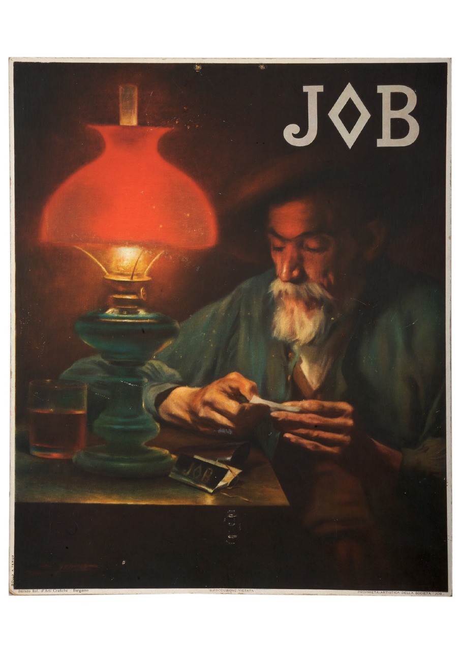 uomo prepara una sigaretta al lume di una lampada (calendario) - ambito italiano (sec. XX)