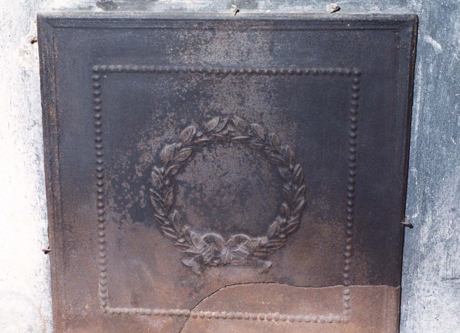 piastra da camino - produzione francese (inizio sec. XX)