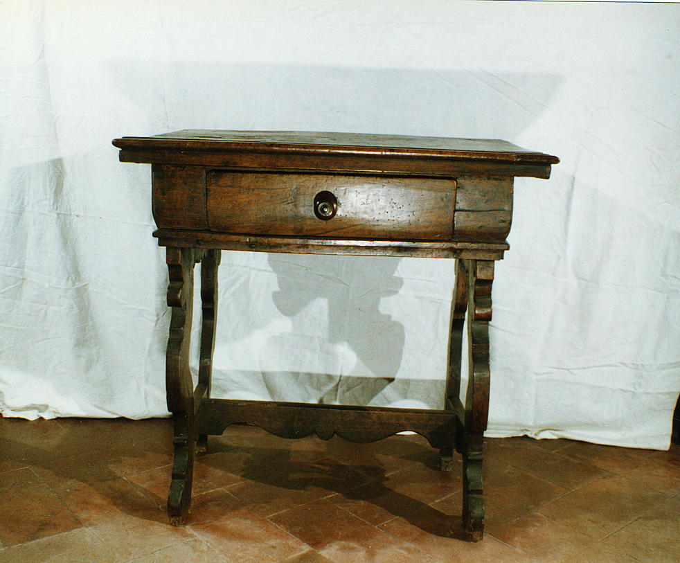 TAVOLINO - AMBITO LOMBARDO (primo quarto SEC. XX)