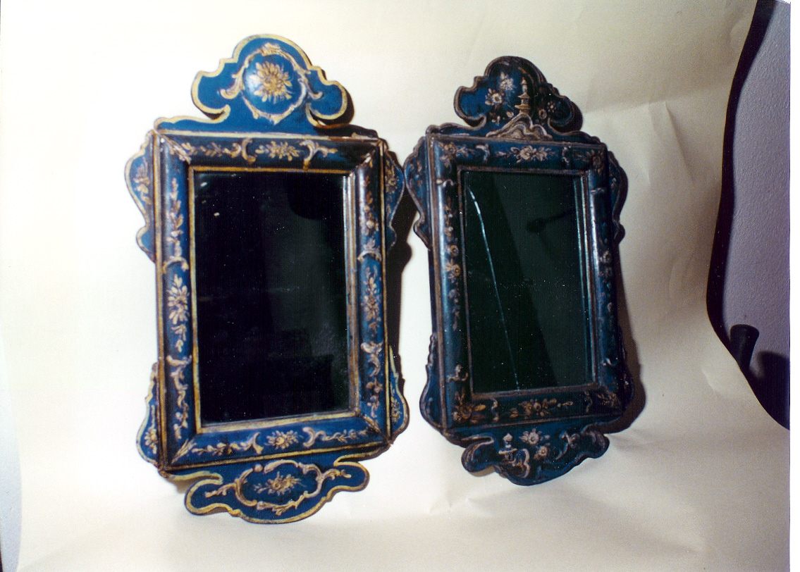 COPPIA DI SPECCHIERE - AMBITO LOMBARDO (inizio SEC. XIX)