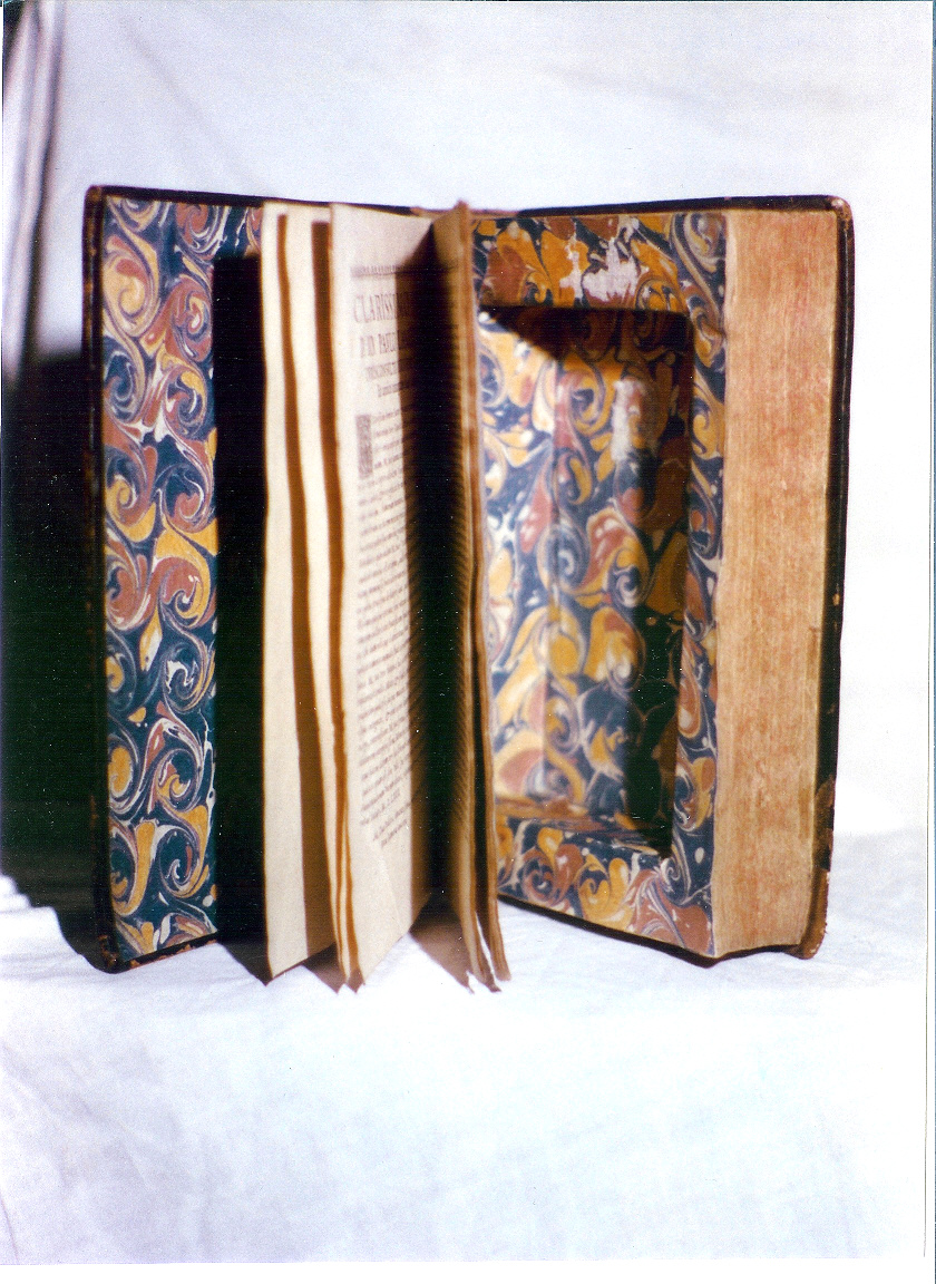 SCATOLA RICAVATA DA UN LIBRO - AMBITO ITALIANO (?) (SEC. XVII)