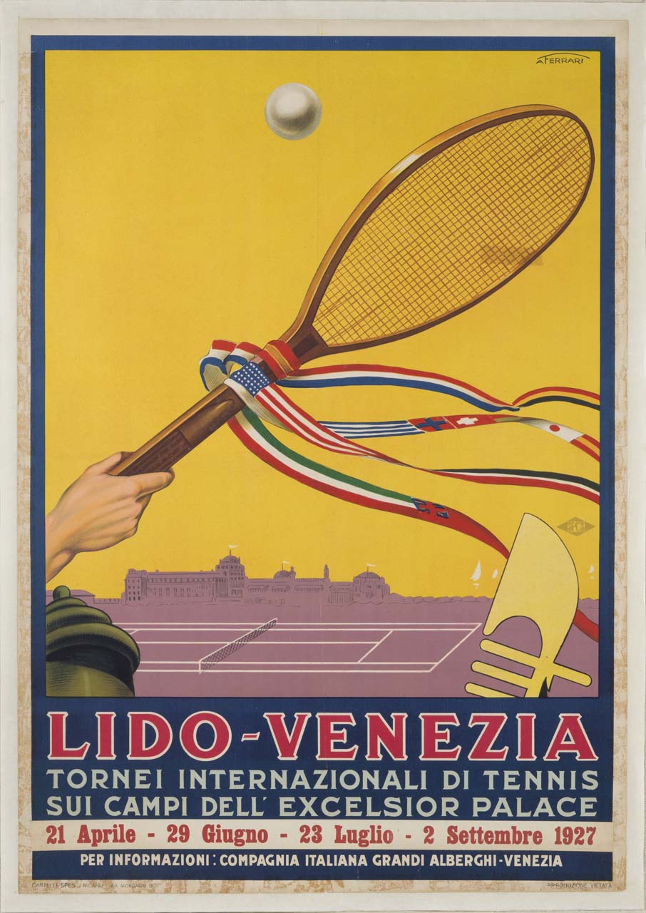 racchetta e palla da tennis su sfondo urbano con ferro di prua di una gondola (manifesto) di Ferrari Amerigo (sec. XX)