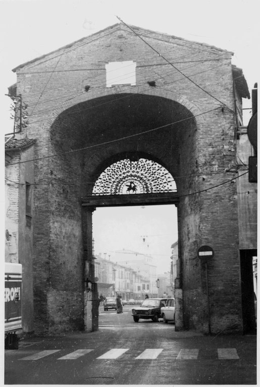 Porta Sisi (porta urbana) - Ravenna (RA)  (XVI)