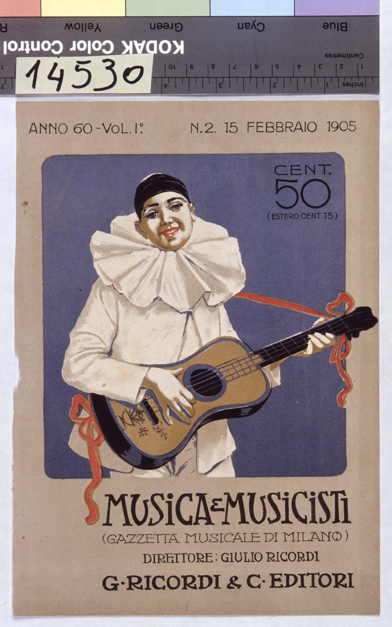 Pierrot sorridente suona una chitarra (copertina) - ambito italiano (sec. XX)