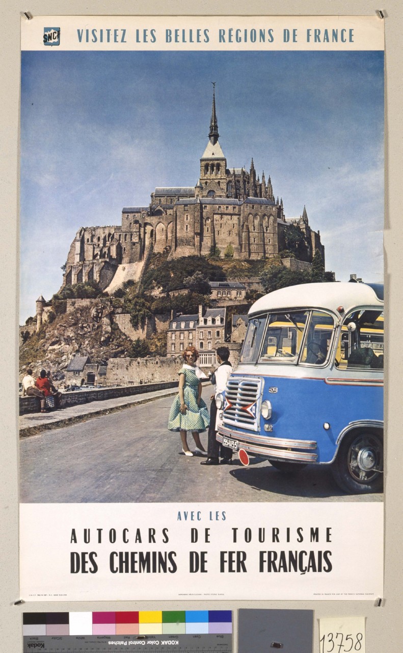 una donna e tre uomini sullo sfondo di una città francese (manifesto) - ambito francese (sec. XX)