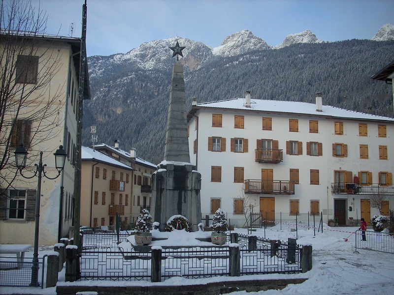 Monumento ai Caduti nella guerra 1915-18 (monumento) - Vigo di Cadore (BL) 