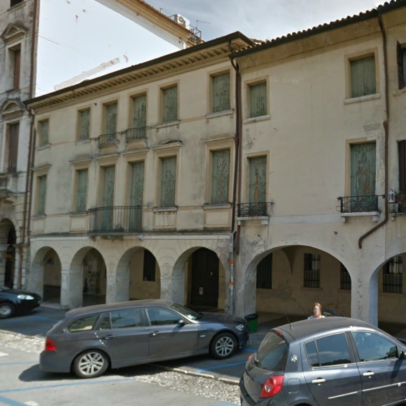 Immobile in Borgo Cavour (palazzo) - Treviso (TV)  (XVI, inizio)
