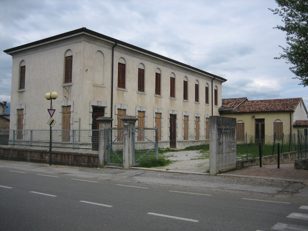 Asilo della Parrocchia di S. Maria Assunta e S. Romualdo Abate (scuola materna) - San Pietro di Feletto (TV)  (XX)