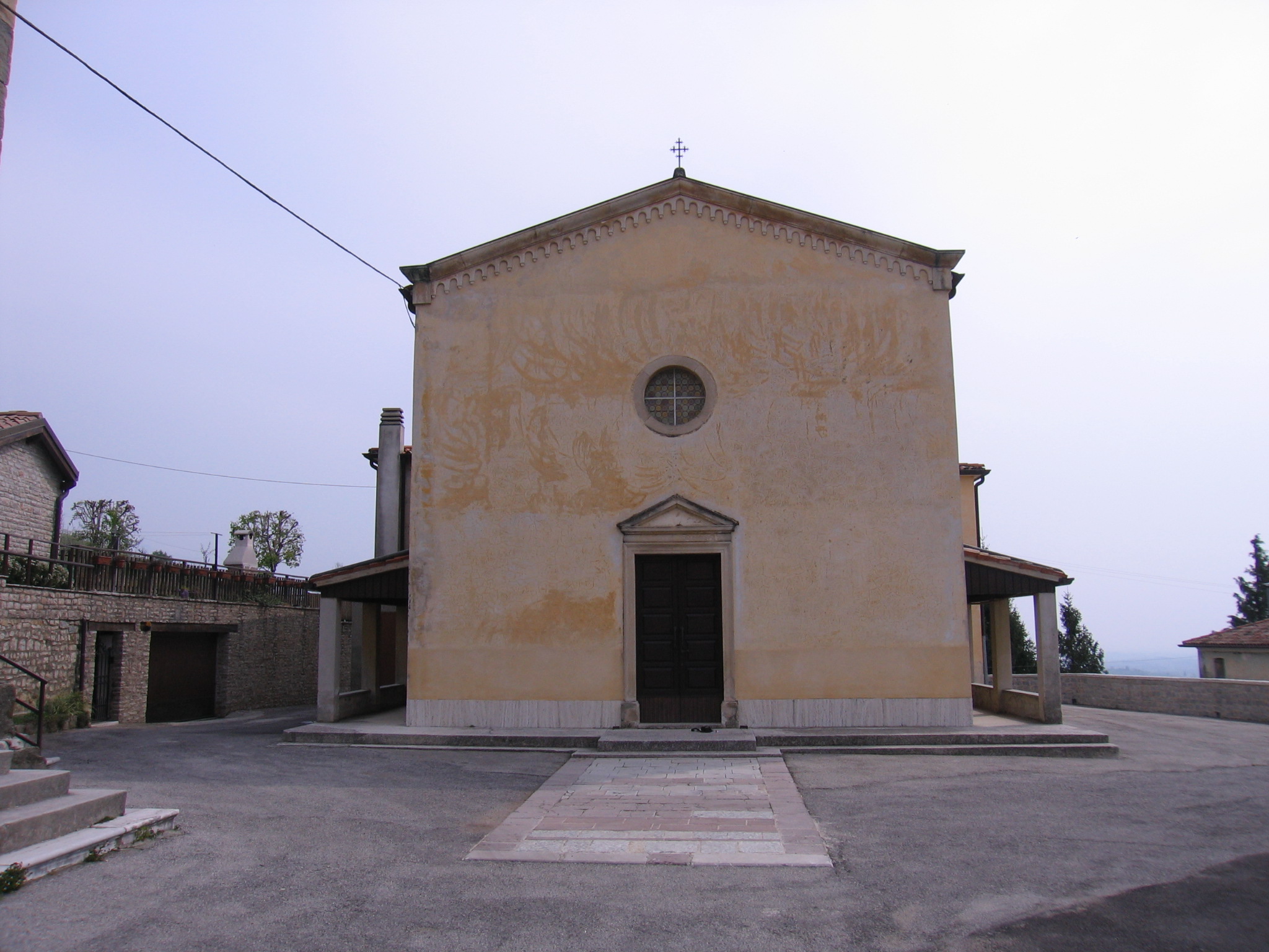 Chiesa di San Bartolomeo Apostolo (chiesa, parrocchiale) - Tarzo (TV)  <br>Condizioni d'uso: <a class='link-esterno' href='https://docs.italia.it/italia/icdp/icdp-pnd-circolazione-riuso-docs/it/v1.0-giugno-2022/testo-etichetta-BCS.html' target='_bcs'>Beni Culturali Standard (BCS)</a>