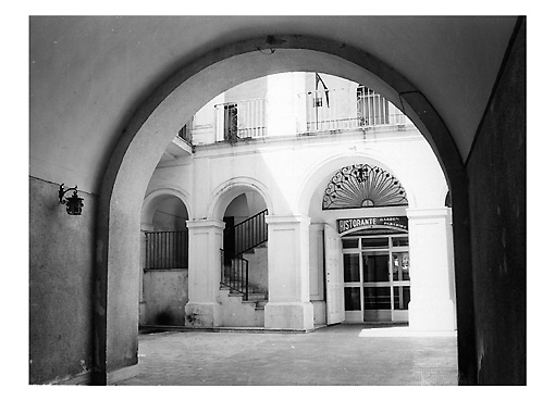 Palazzo Basso (palazzo) - Monte S.Angelo (FG) 