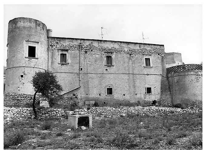 MASSERIA IL CASTELLO (masseria, fortificata) - Monte S.Angelo (FG) 