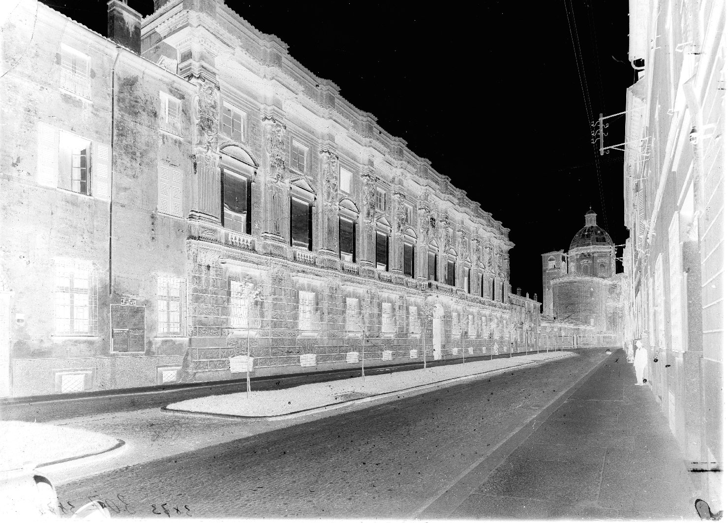 Vedute urbane - Centri storici - Strade (negativo) di anonimo (XX)