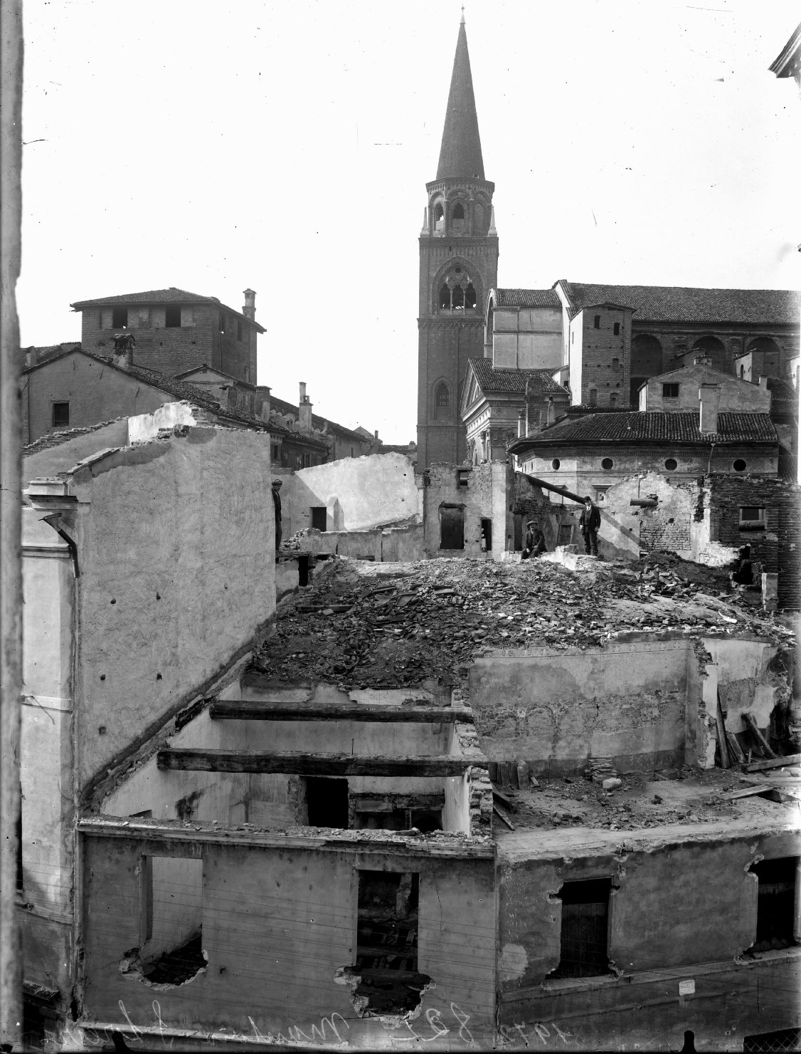 Architetture - Mantova - Chiese - Demolizioni (negativo) di Anonimo (XX)