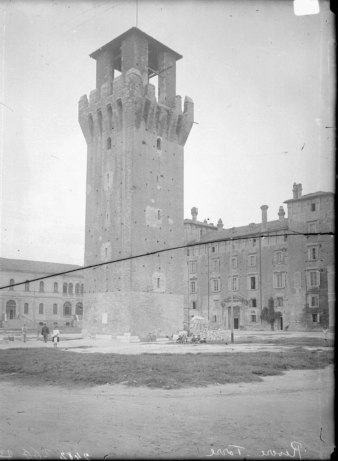 Architetture - Revere - Torri (negativo) di Anonimo (XX)