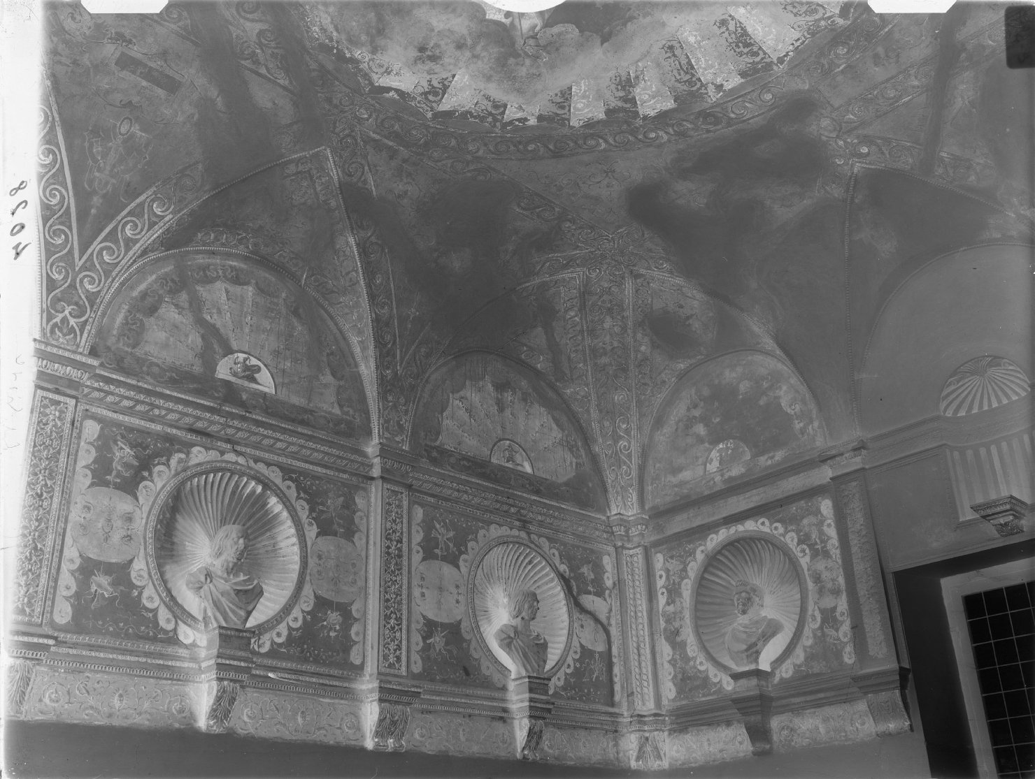Architetture - Mantova (negativo) di Anonimo (XX)