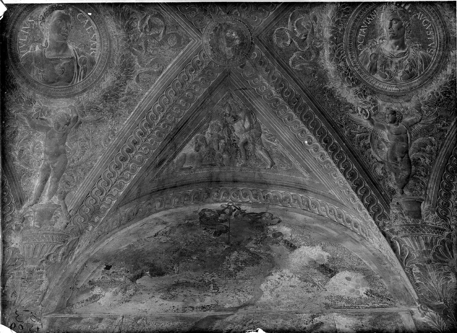 Mantova - Dipinti murali - Restauri (negativo) di Mantegna, Andrea, Anonimo (XX)