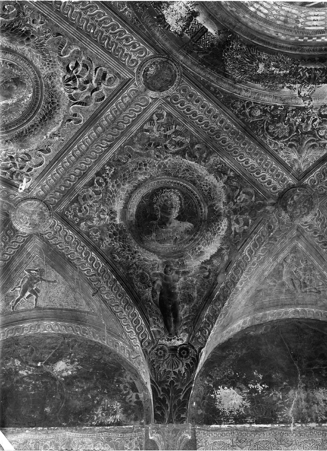 Mantova - Dipinti murali - Restauri (negativo) di Mantegna, Andrea, Anonimo (XX)