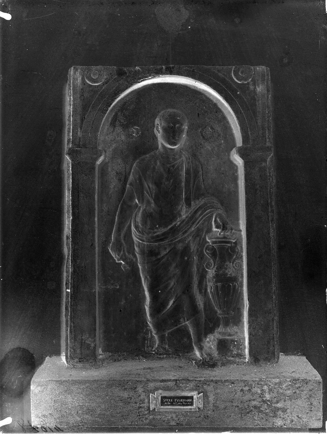 Mantova - Sculture (negativo) di Anonimo (XX)