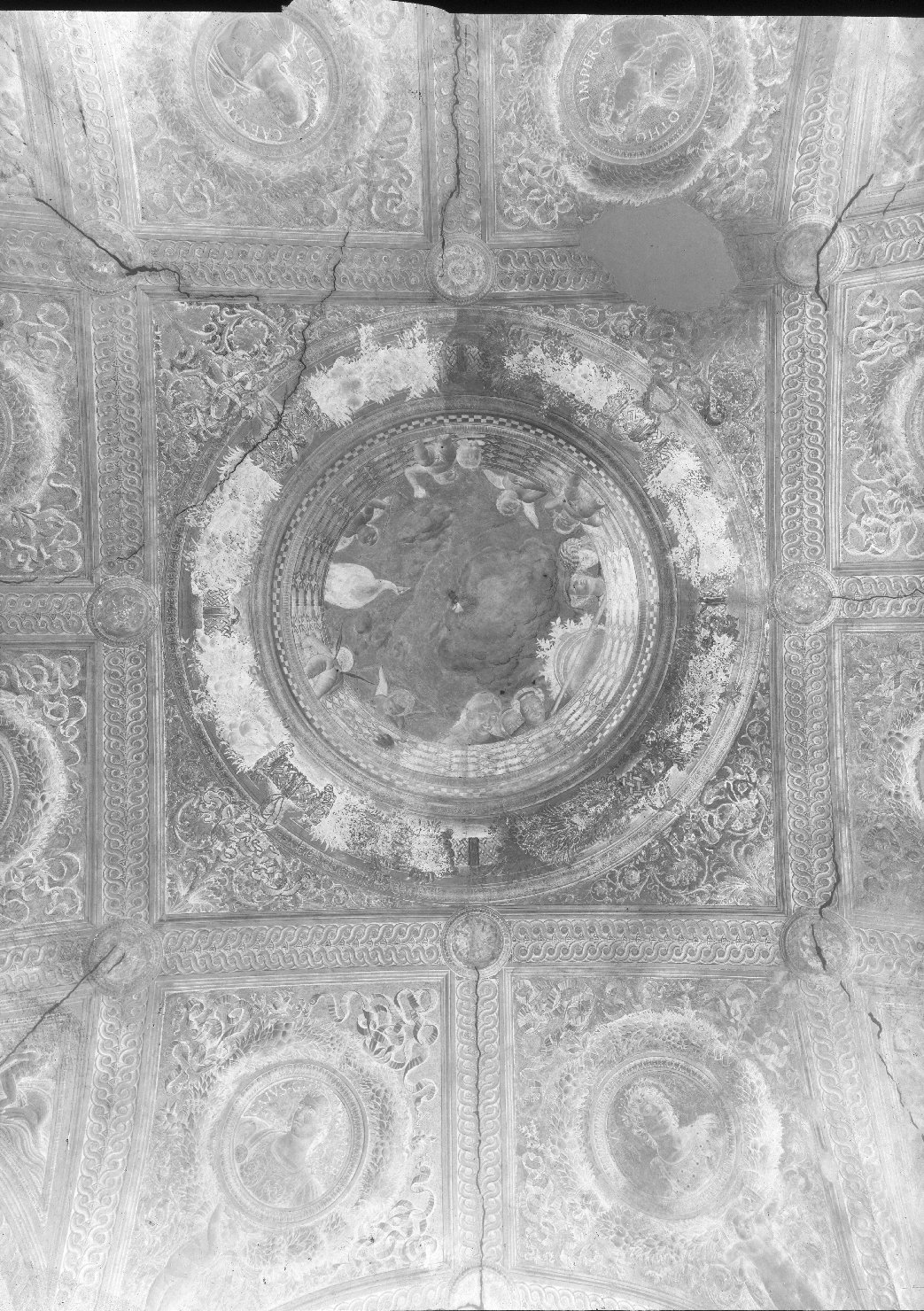 Mantova - Dipinti murali - Restauri (negativo) di Mantegna, Andrea, Anonimo (XX)