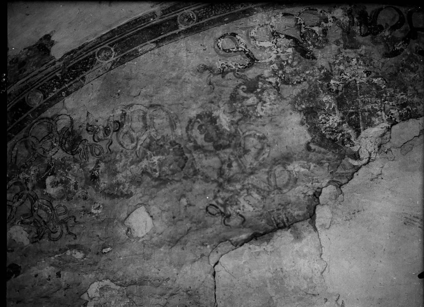 Mantova - Pitture murali - Restauri (negativo) di Anonimo (XX)