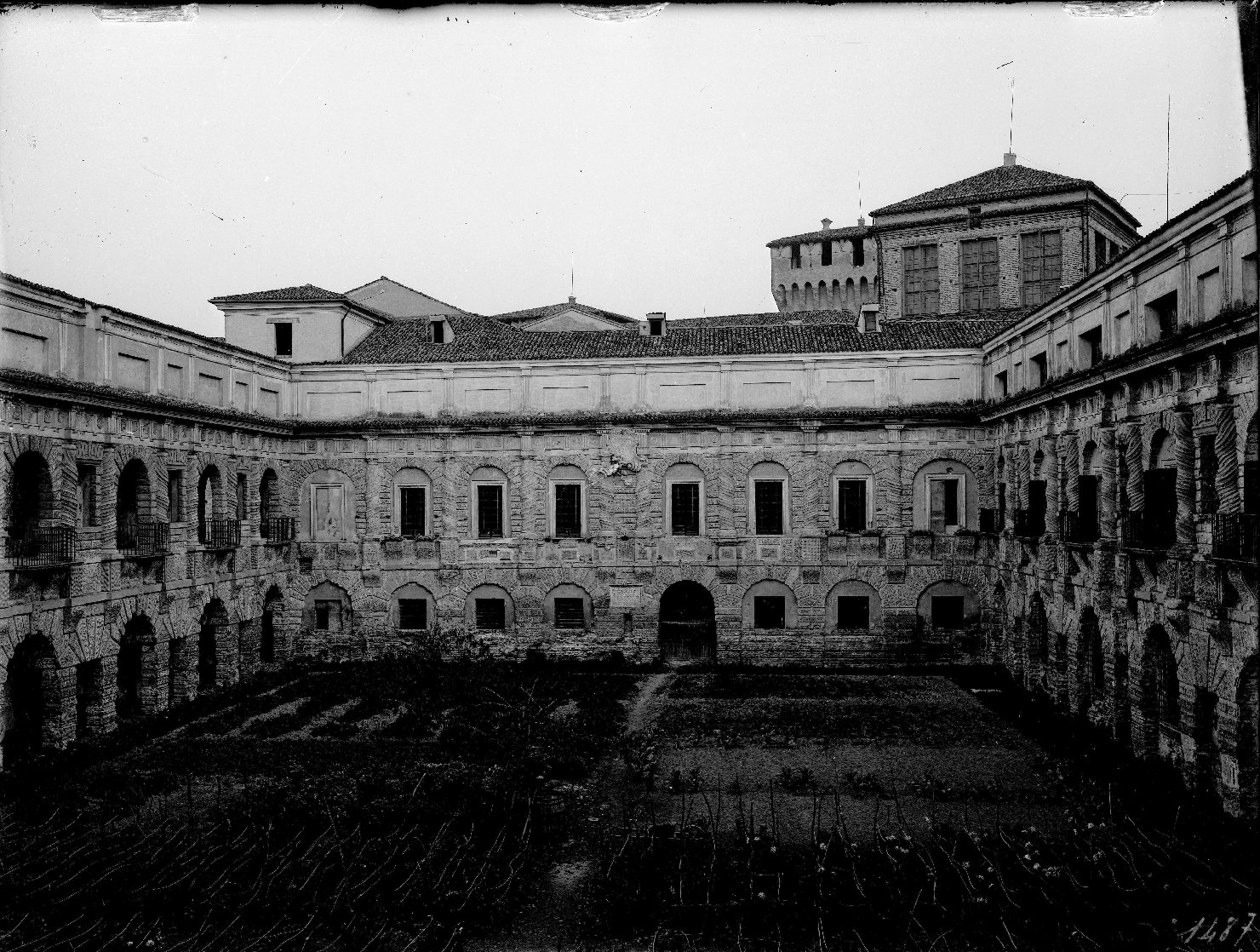 Mantova - Architetture (negativo) di Giulio Romano, Bertani, Giovanni Battista, Anonimo (XX)