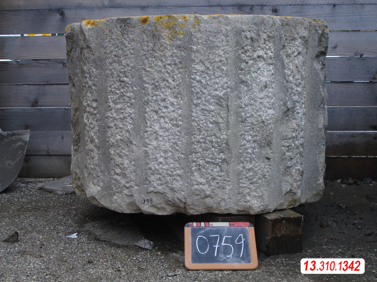 colonna, fusto dentato (Eta' romana imperiale)