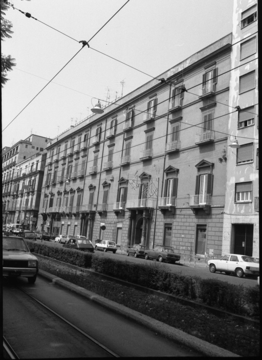 Veduta - Napoli - Palazzo Ruffo della Scaletta (negativo) di Bechi, Guglielmo, Ferrari, Francesco Saverio, anonimo (seconda meta' XX)