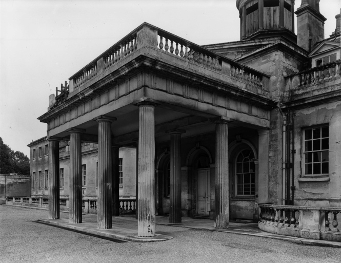Woburn Abbey - veduta (negativo) di Holland, Henry, anonimo (seconda meta' XX)