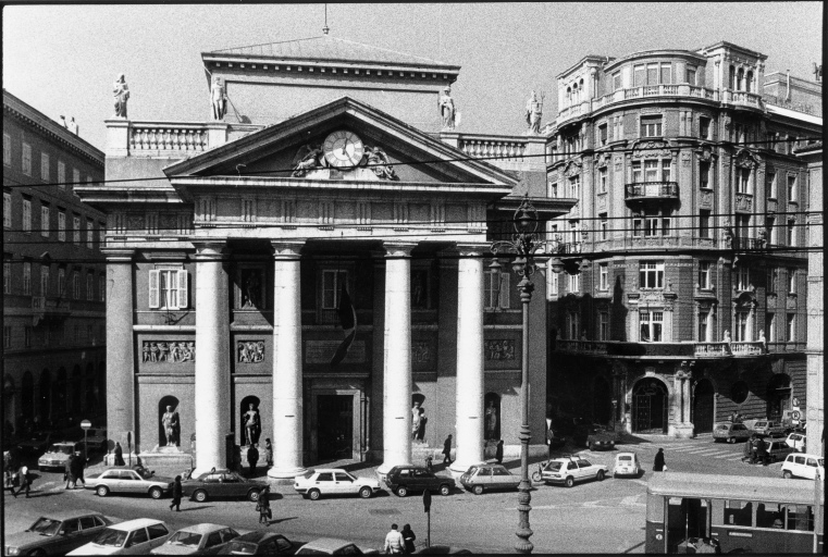 Trieste - Borsa vecchia - veduta (negativo) di Mollari, Antonio, Neva, Gasparo (seconda meta' XX)