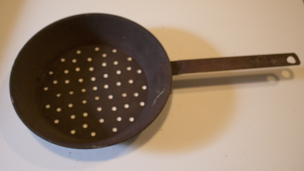 Padella per caldarroste, utensile da cucina
