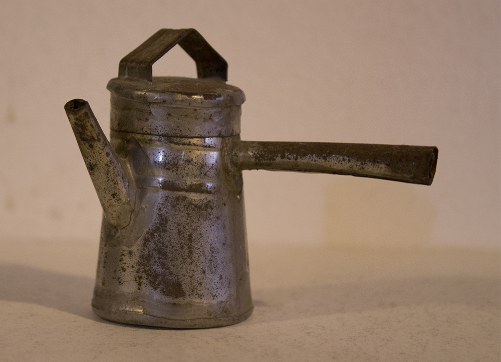 Caffettiera ferro, contenitore