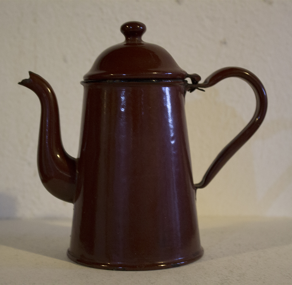 Caffettiera marrone, contenitore