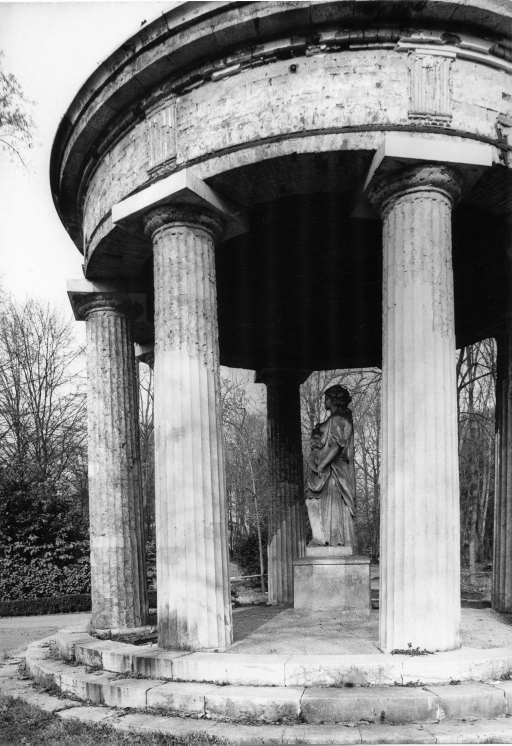 Sant'Artemio di Treviso - Villa Manfrin - parco - Tempietto - veduta (negativo) di Selva, Giannantonio, Monti, Paolo (seconda meta' XX)