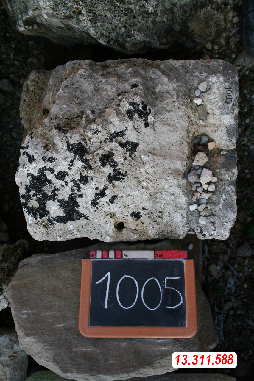 materiale conservato in deposito (materiale lapideo) (XIII-XVIII sec. d.C)