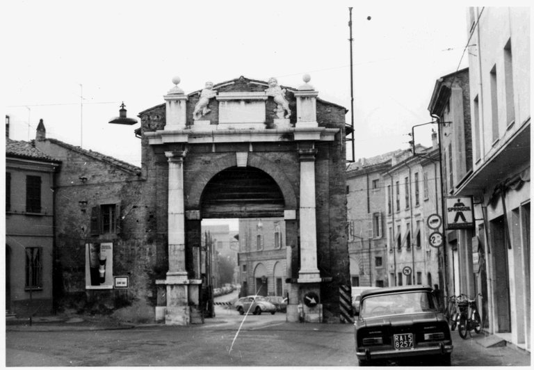 Porta S. Mama (porta urbana) - Ravenna (RA)  (XVII)