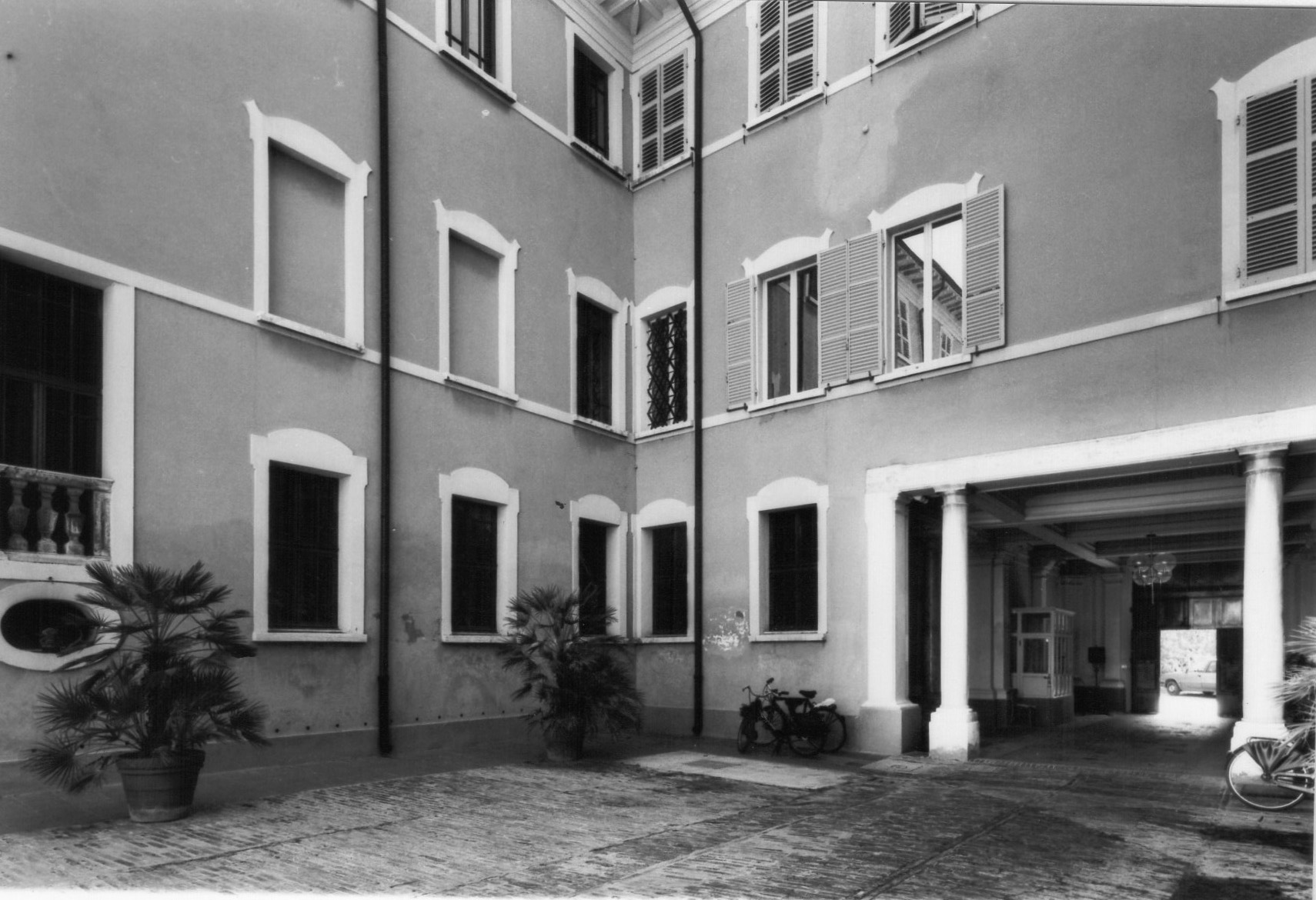 Palazzo Cavalli (palazzo, residenziale) - Ravenna (RA)  (XVII)