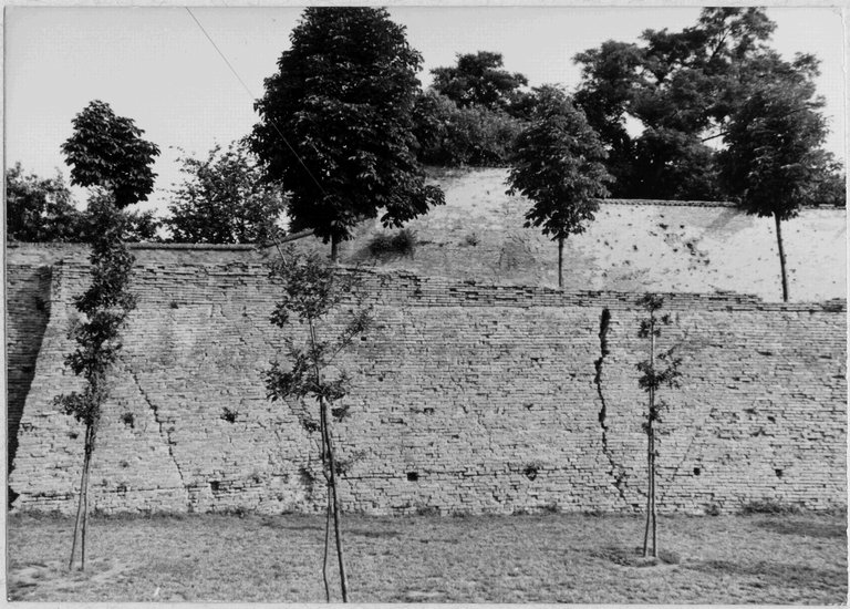 Mura Manfrediane (mura di cinta) - Faenza (RA)  (XV, inizio)