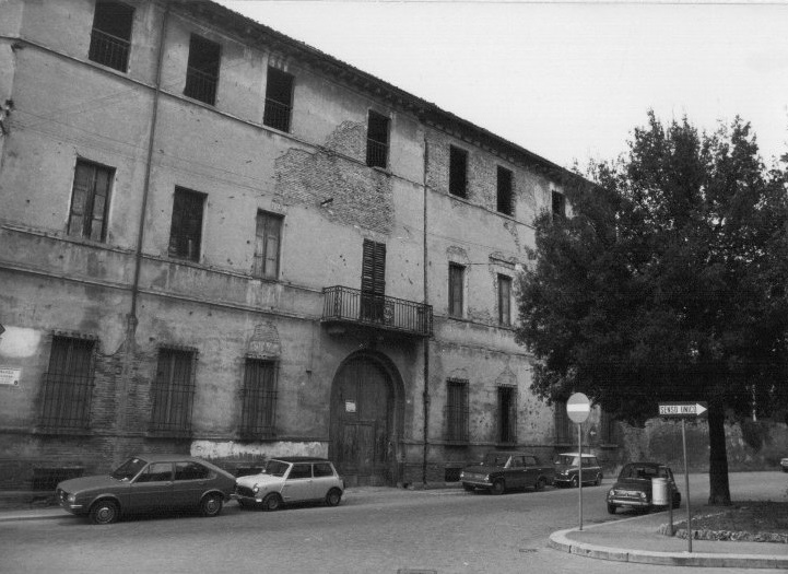 Casa Tassinari (casa) - Faenza (RA)  (XVIII)