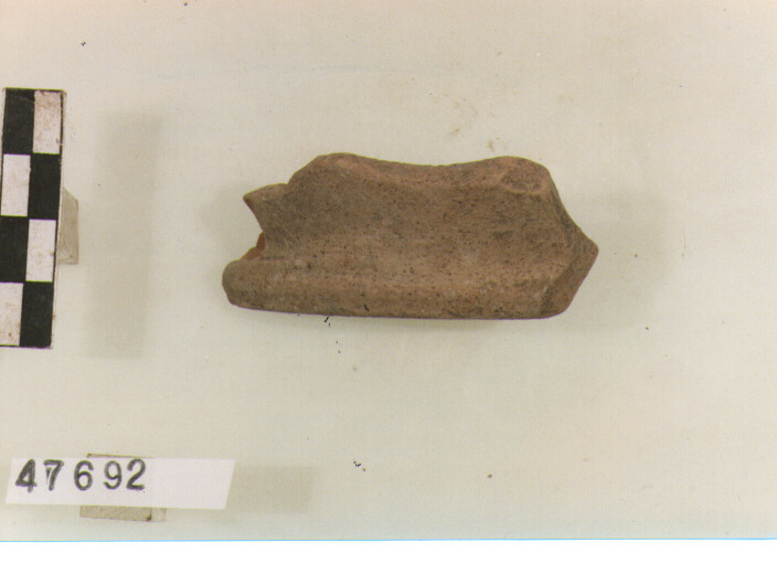 fondo (secc. V/ IX d.C)