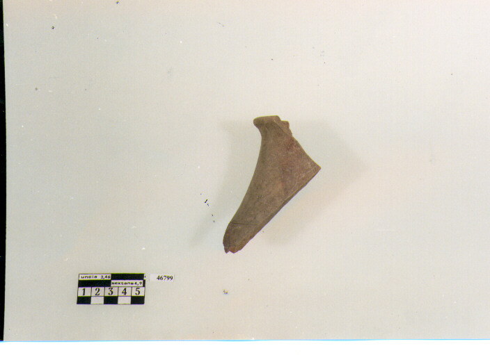 brocchetta/ collo (sec. III d.C)