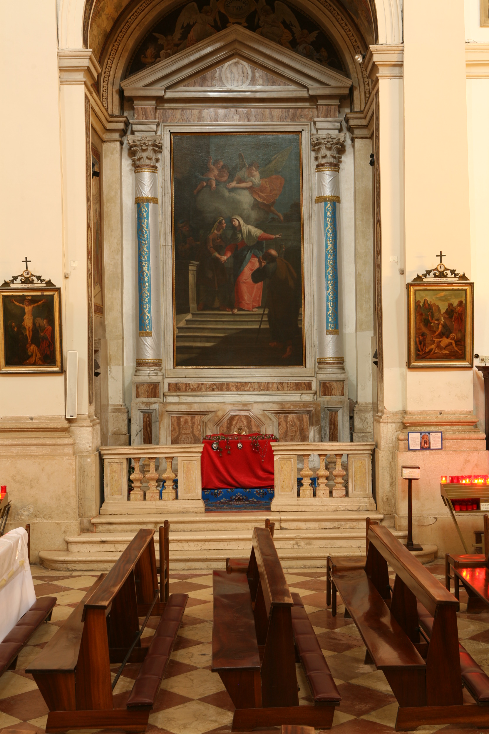 croce di Avellana, motivi decorativi geometrici (altare, opera isolata) di Cozzetti Alvise (terzo quarto sec. XVIII)