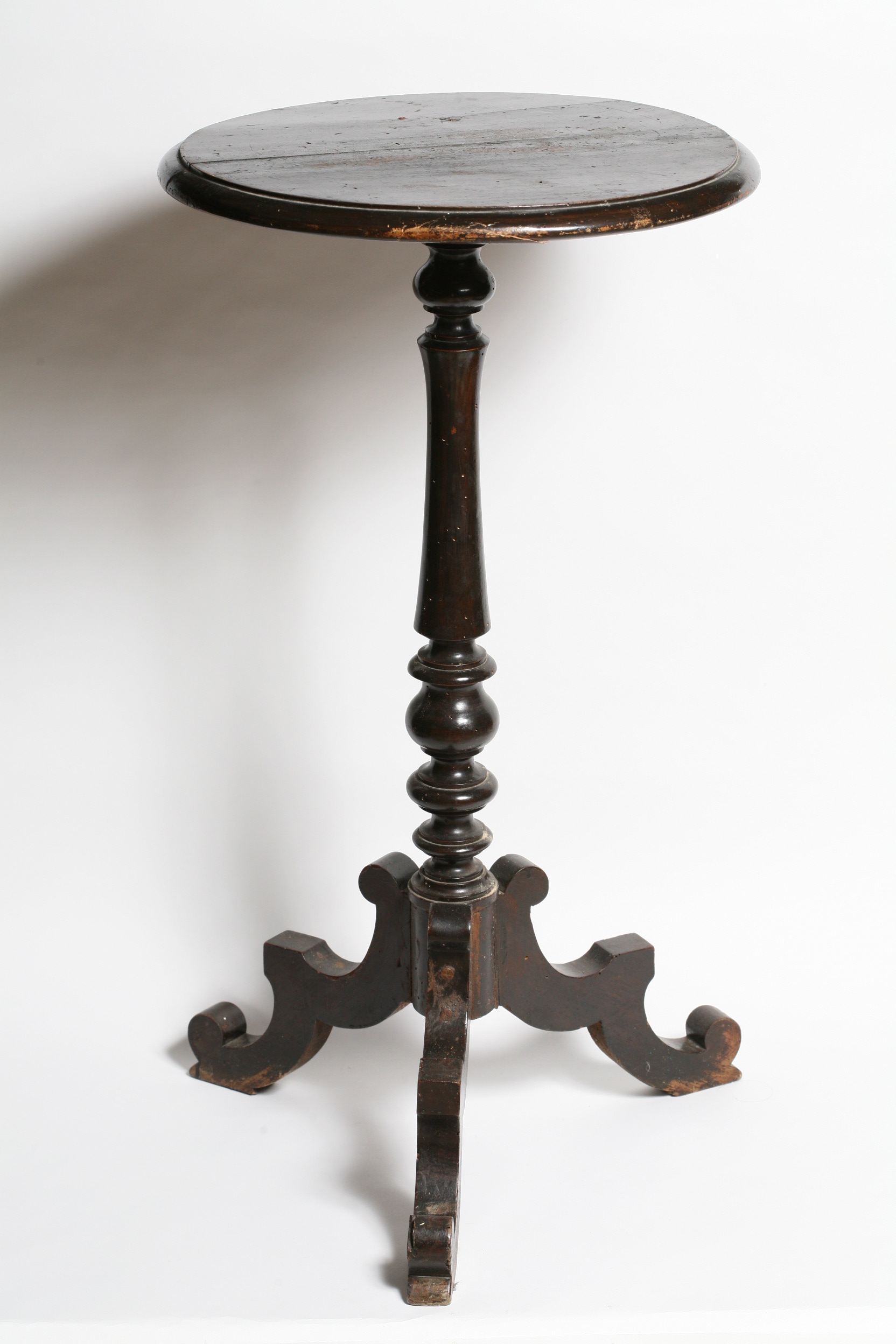 tavolino, opera isolata - bottega veneta (terzo quarto sec. XVIII)