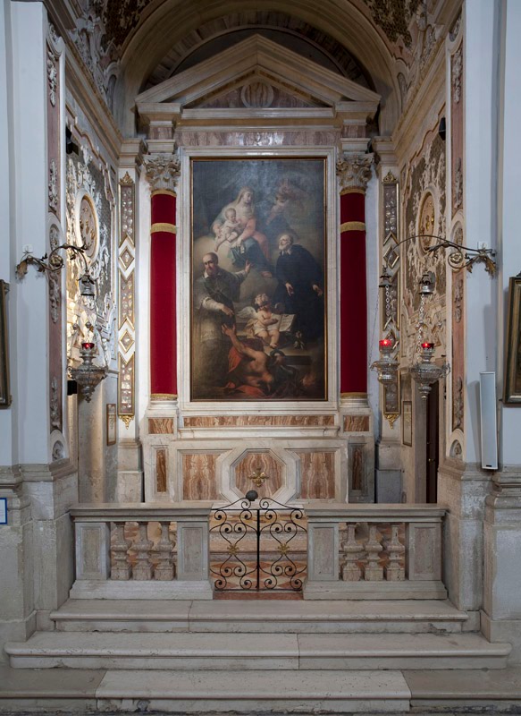 croce di Avellana, motivi decorativi geometrici (altare, opera isolata) di Cozzetti Alvise (terzo quarto sec. XVIII)