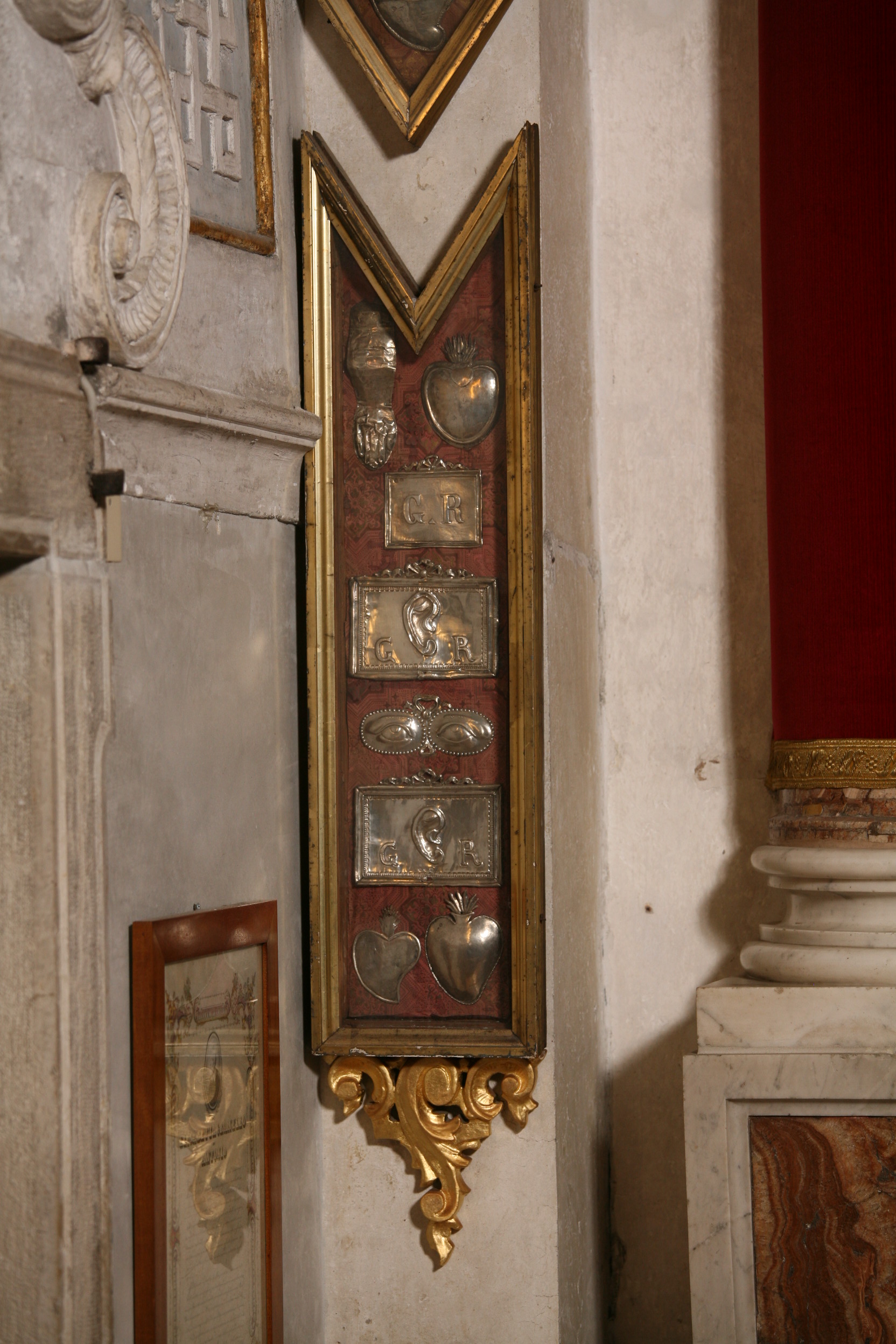 motivi decorativi a volute (custodia per ex voto, elemento d'insieme) - bottega veneta (ultimo quarto sec. XIX)